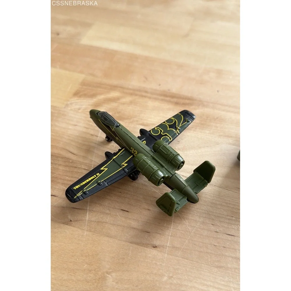 Matchbox, Toysmith, Soma military aircraft